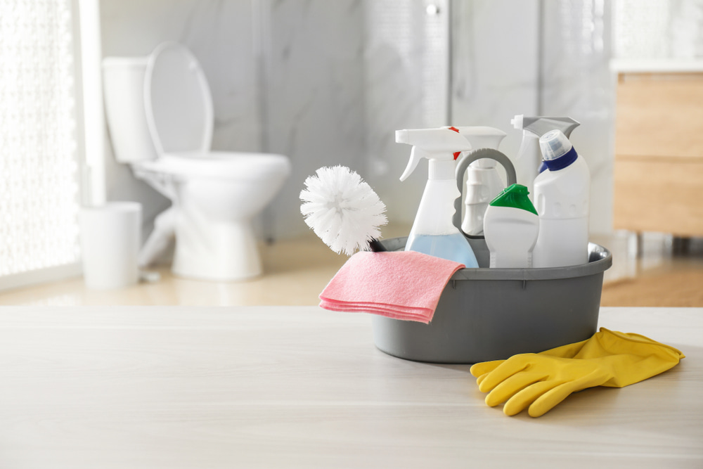 Organizing Your Bathroom Cleaning Supplies